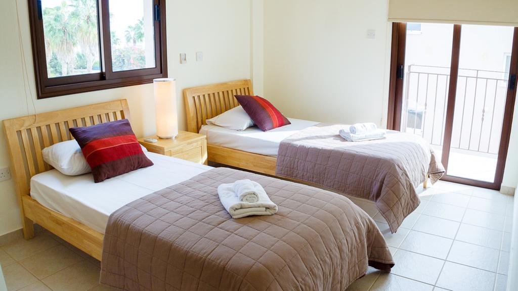 Protaras Holiday Villa 007 Phòng bức ảnh