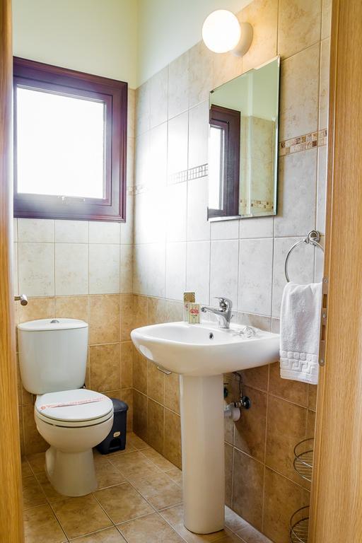 Protaras Holiday Villa 007 Phòng bức ảnh